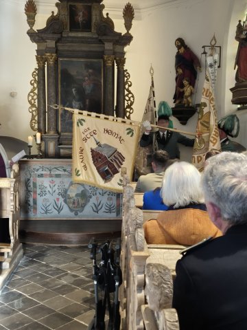 Fahnen und Kreuzweihe 2025